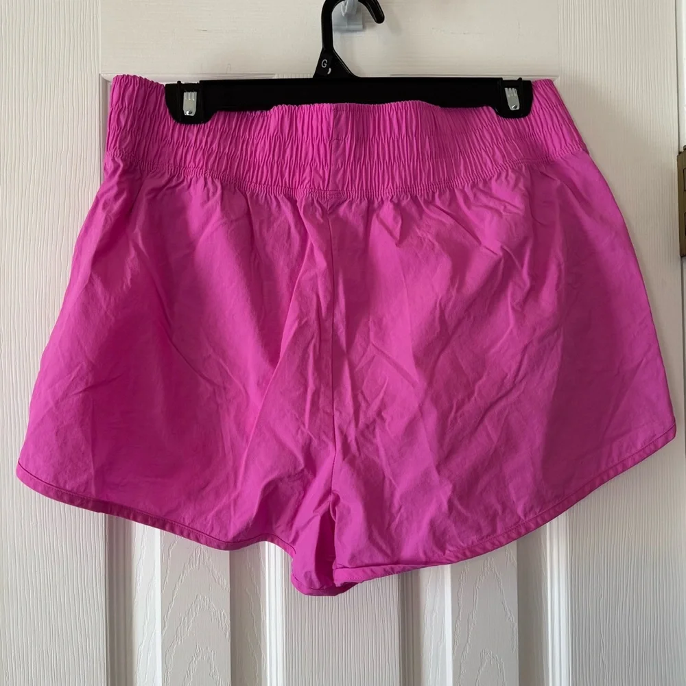 PINK Victoria’s Secret Active Hot Pink Running Shorts L‎ Athletic Y2K